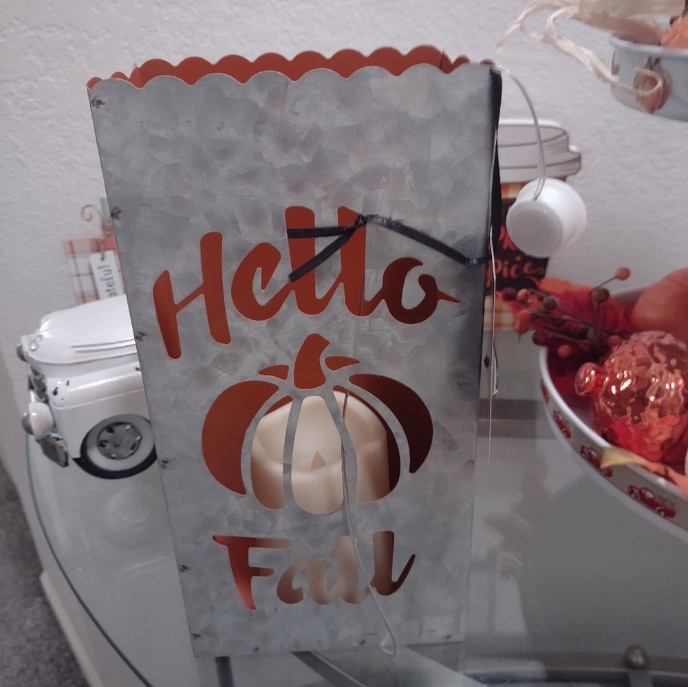 Hello Fall 🎃 lantern - Picture 9 of 10